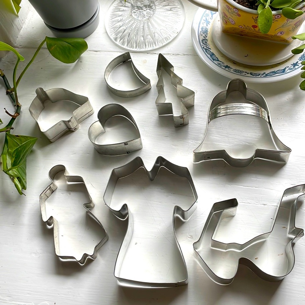 Vintage Metal Holiday Cookies Cutters Bundle